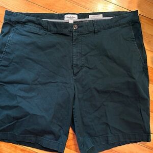 Goodfellow & Co men’s green shorts